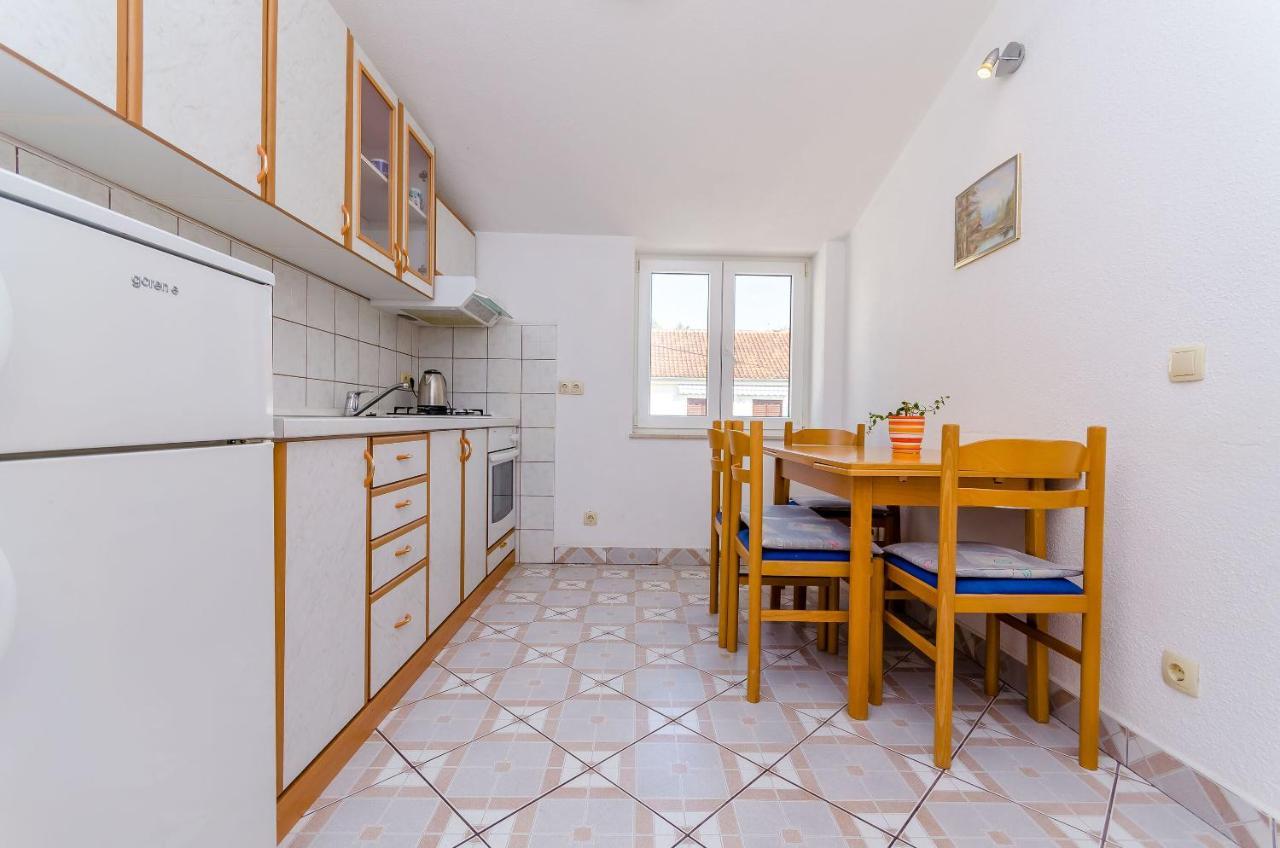 Apartments Tily Trogir Exteriör bild